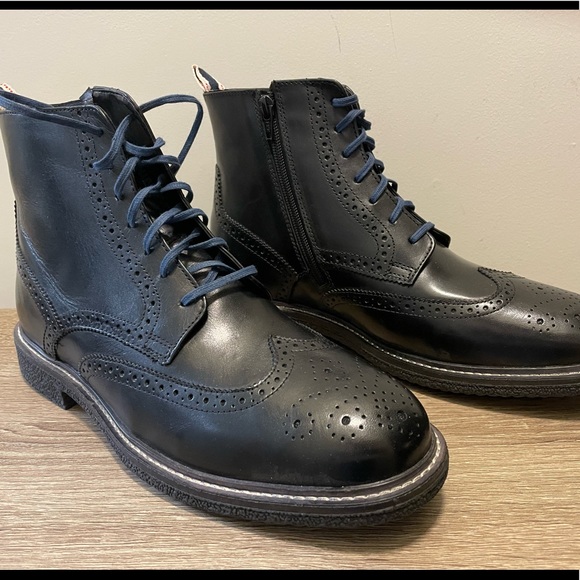Steve Madden Electric Wingtip Boot (10.5) - Picture 6 of 6